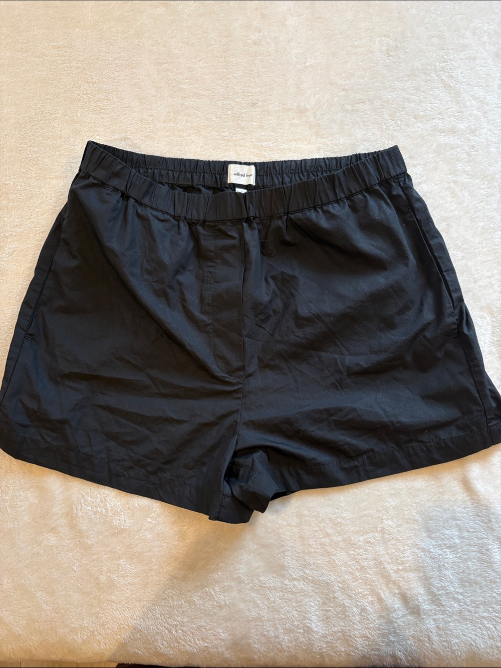 Wilfred Black Elastic-Waist Pull-On Shorts